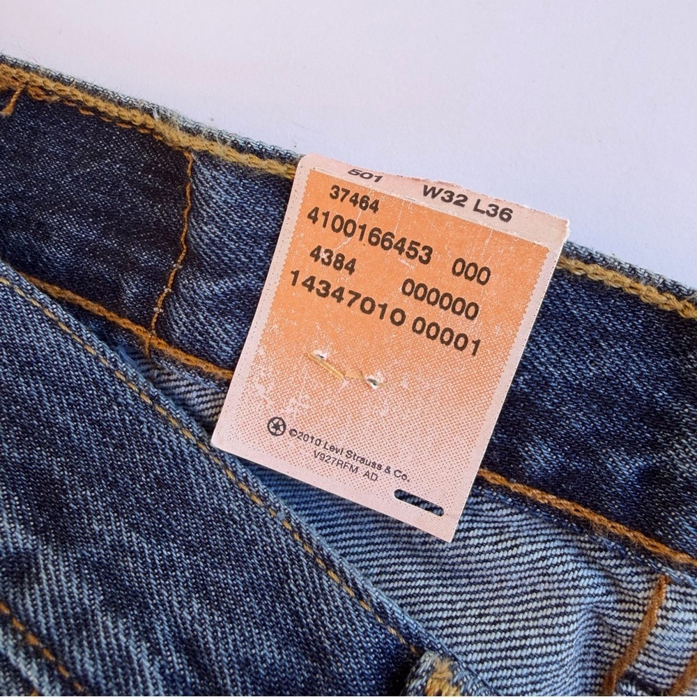 Men’s 2010 Levi’s 501 Button Fly Jeans Size 32x36 New With Tags​​ - Picture 6 of 10